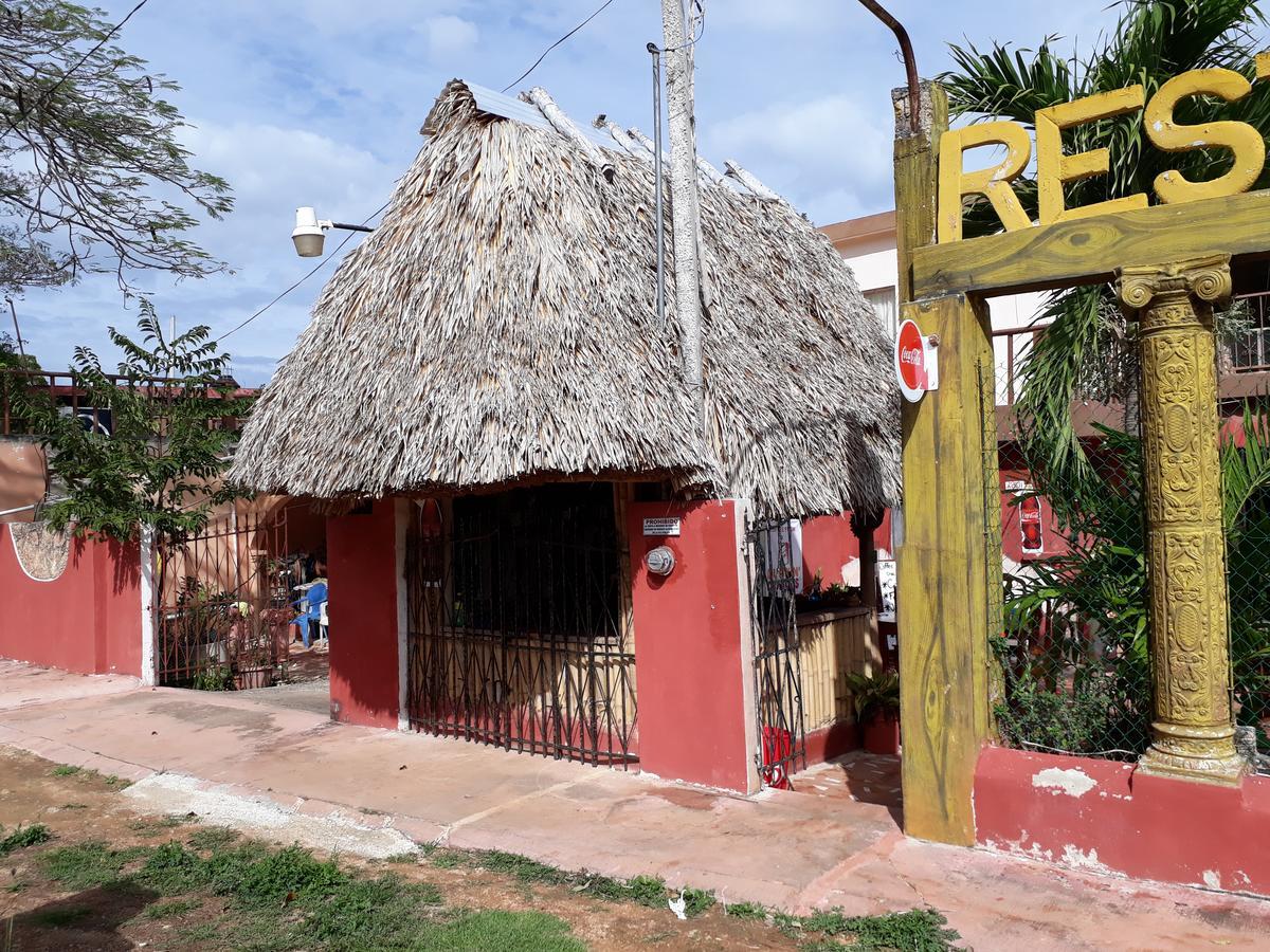 El Chac Mool Bed & Breakfast Santa Elena Екстериор снимка