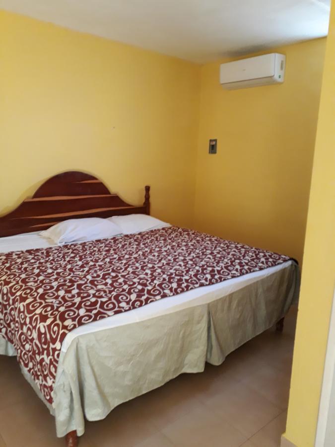 El Chac Mool Bed & Breakfast Santa Elena Стая снимка