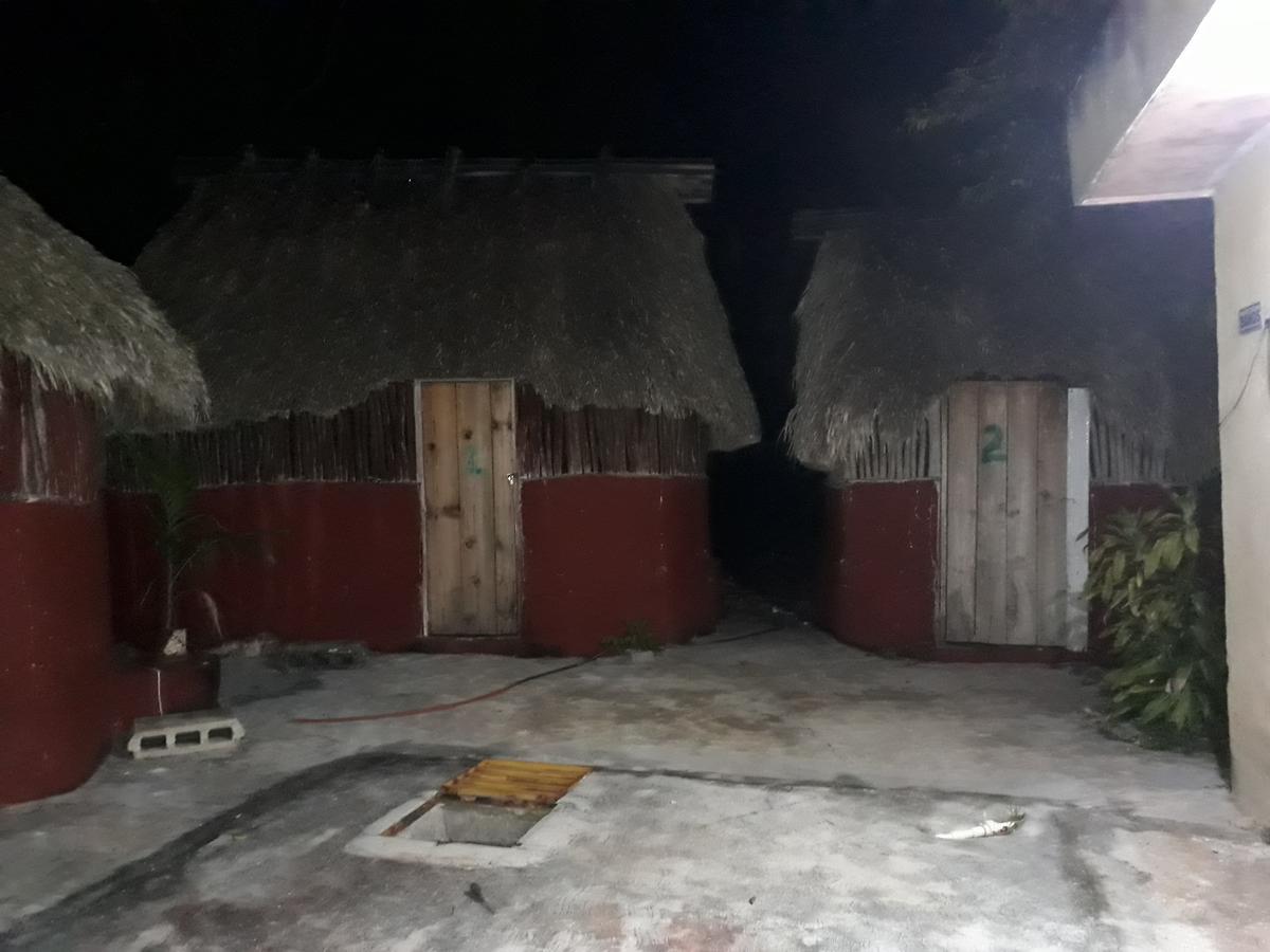 El Chac Mool Bed & Breakfast Santa Elena Екстериор снимка