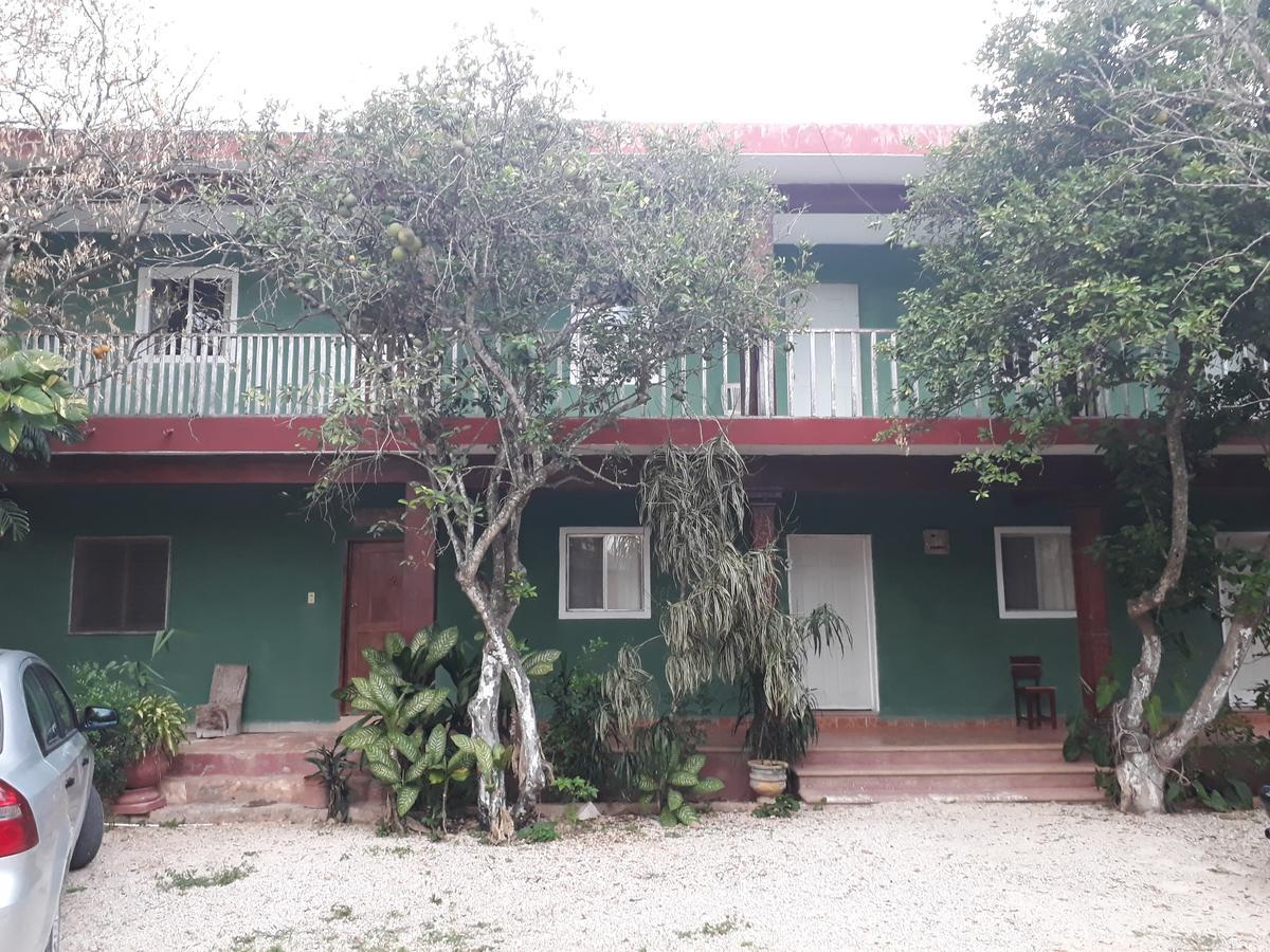 El Chac Mool Bed & Breakfast Santa Elena Екстериор снимка