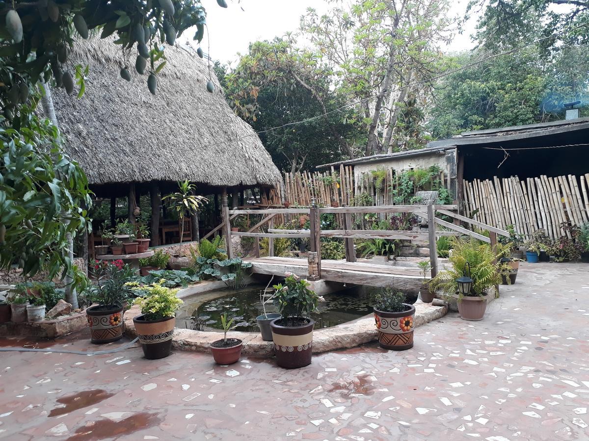 El Chac Mool Bed & Breakfast Santa Elena Екстериор снимка
