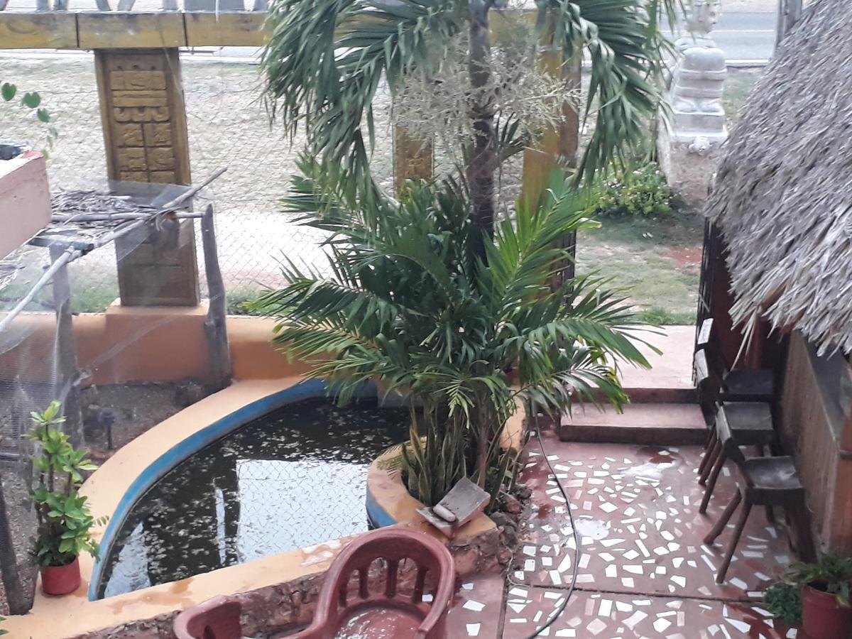 El Chac Mool Bed & Breakfast Santa Elena Екстериор снимка